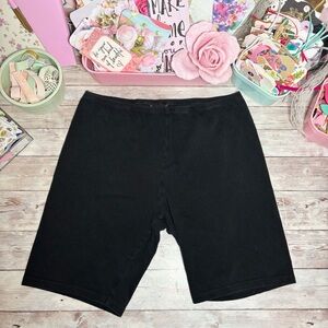 FREE WHEN BUNDLED Xhilaration Black Bike Shorts Girl’s Size L Layering School